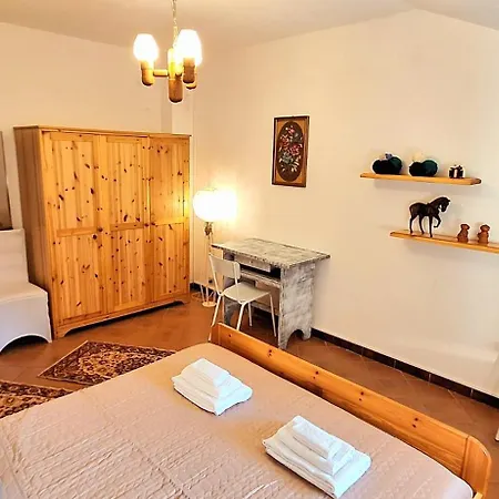 Ca D'roselsa E Paolin Neive