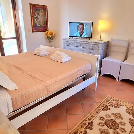 Holiday home Ca D'roselsa E Paolin Neive