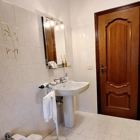 Ca D'roselsa E Paolin Neive